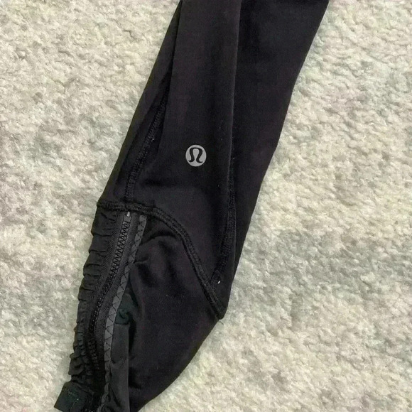 Lululemon leggings - Picture 6 of 6